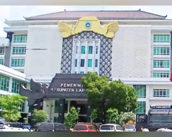 83857a7b 9feb 48f8 bcb7 e839c1841f13