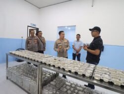 SPPG Bojonegoro Jadi Sorotan, Kapolres Tinjau dan Puji Perannya