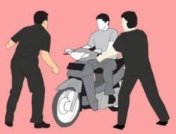 Debc Collector Bergaya  Preman Jalanan Sangat Meresahkan Warga di Babat Lamongan