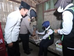 Peringati HUT ke-77, Polwan Polres Bojonegoro Gelar Baksos dan Layanan Kesehatan