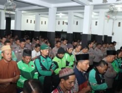Doa Bersama Polres Nganjuk dan Komunitas Ojol untuk Alm. Affan Kurniawan