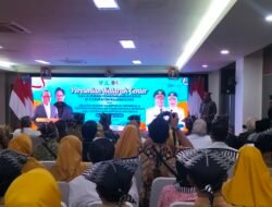 Menko PMK Pratikno Dan Sekjen Kemenkes Ashar Jaya Resmikan Katarak Center di RSUD Padangan