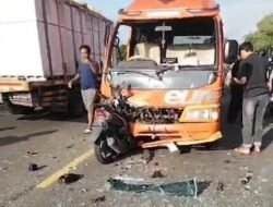 Laka Lantas Terjadi Antara Motor Beat Dengan Elf, Dan Menewaskan Pelajar Asal Sumberrejo