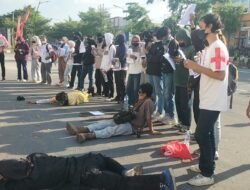 Aliansi Bojonegoro Melawan Gelar Demo Dan Suarakan 9 Tuntutan di Depan Gedung DPRD