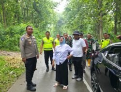 Jelang Nataru, Satlantas Polres Blora Bersama Instansi Terkait Gelar Kerja Bakti Bersihkan Jalur Blora-Randublatung