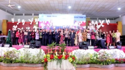 Wakil Bupati Bojonegoro, Nurul Azizah, Bersama Jajaran Forkopimda Hadiri Perayaan Natal di Gereja Tri Darma