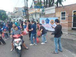 Hari ke-17 Ramadhan, PJI Gelar Aksi Sosial Bagi 1.100 Paket Takjil di Surabaya