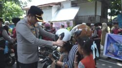 Viral! Polisi Gowa Bagi Helm Gratis, Pendekatan Humanis Tuai Apresiasi
