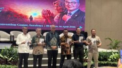 Bedah Buku “Langkah Sunyi Menuju Puncak” Ketum PWI Akhmad Munir Jadi Inspirasi Wartawan