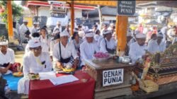 Betara Turun Kabeh Jadi Momentum, AKDBA Buleleng Kompak Gelar Penganyar di Pura Besakih