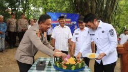 Resmikan Jembatan Merah Putih, Kapolres Tuban Tekankan Manfaat Bagi Warga