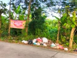 Minim Kesadaran, Jalan Desa Balenrejo Disulap Jadi Tempat Sampah Liar