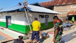 Satgas Bhakti TNI AD Bersama Warga Kerjakan Pengatapan Asrama Panti Asuhan An-Nur
