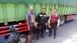 Respons Cepat UKL Polsek Mengwi, Truk Mogok di Jembatan Cengkok Desa Baha Berhasil Dievakuasi