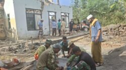 TNI dan Masyarakat Bersinergi Percepat Pembangunan Musala di Lokasi TMMD Ke-129
