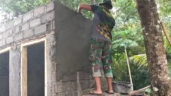 Semangat Santri Warnai TMMD Ke-129 Kodim 1614/Dompu di Desa Nusa Jaya