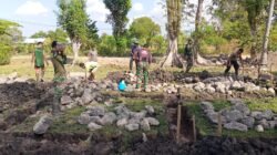 Pemasangan Pondasi RTLH Jadi Bukti Nyata Sinergi Satgas TMMD dan Masyarakat Dompu