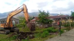 Dukung Akses Pertanian, Satgas TMMD ke-129 Kerahkan Alat Berat Buka JUT So Mada Bue