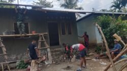Sinergi TNI dan Rakyat, Bedah Rumah Bapak Tahu Mau Capai Tahap Pemasangan Atap dan Plester Dinding