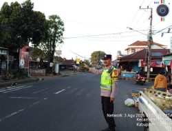 Cegah Terjadinya Kemacetan dan Laka Lantas, Personil Polsek Penebel Melaksanakan Strong Point Pagi