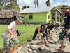 Perkuat Akses Pertanian, Satgas TMMD Bangun Tembok Penahan Jalan Usaha Tani Sepanjang 1.500 Meter
