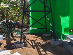 Satgas TMMD ke-129 Kodim 1614/Dompu Pasang Tandon Air di Mushola Desa Nusa Jaya