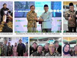 Ketum PJI Hartanto Boechori Hadiri Momen Bersejarah, Prof Haedar Nashir Raih Kartu Wartawan Utama Khusus Dewan Pers