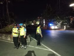 Pastikan Situasi Malam Minggu Tetap Kondusif, Polsek Dentim Gelar Patroli Skala Besar