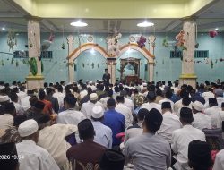 Maulid Nabi di Desa Lengkong Bojonegoro, Warga Bersholawat dan Doa Bersama hingga Memenuhi Halaman Masjid dan Jalan
