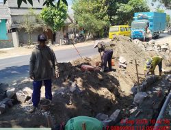Proyek Irigasi Turut Wilayah Desa Banjaragung Rengel Diduga “Asal Jadi” K3 Di abaikan, Material Tidak Spesifikasi